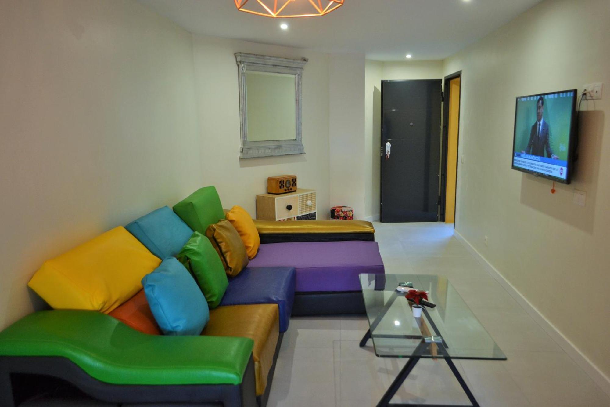 Apartamentos Garage Centro 马拉加 外观 照片